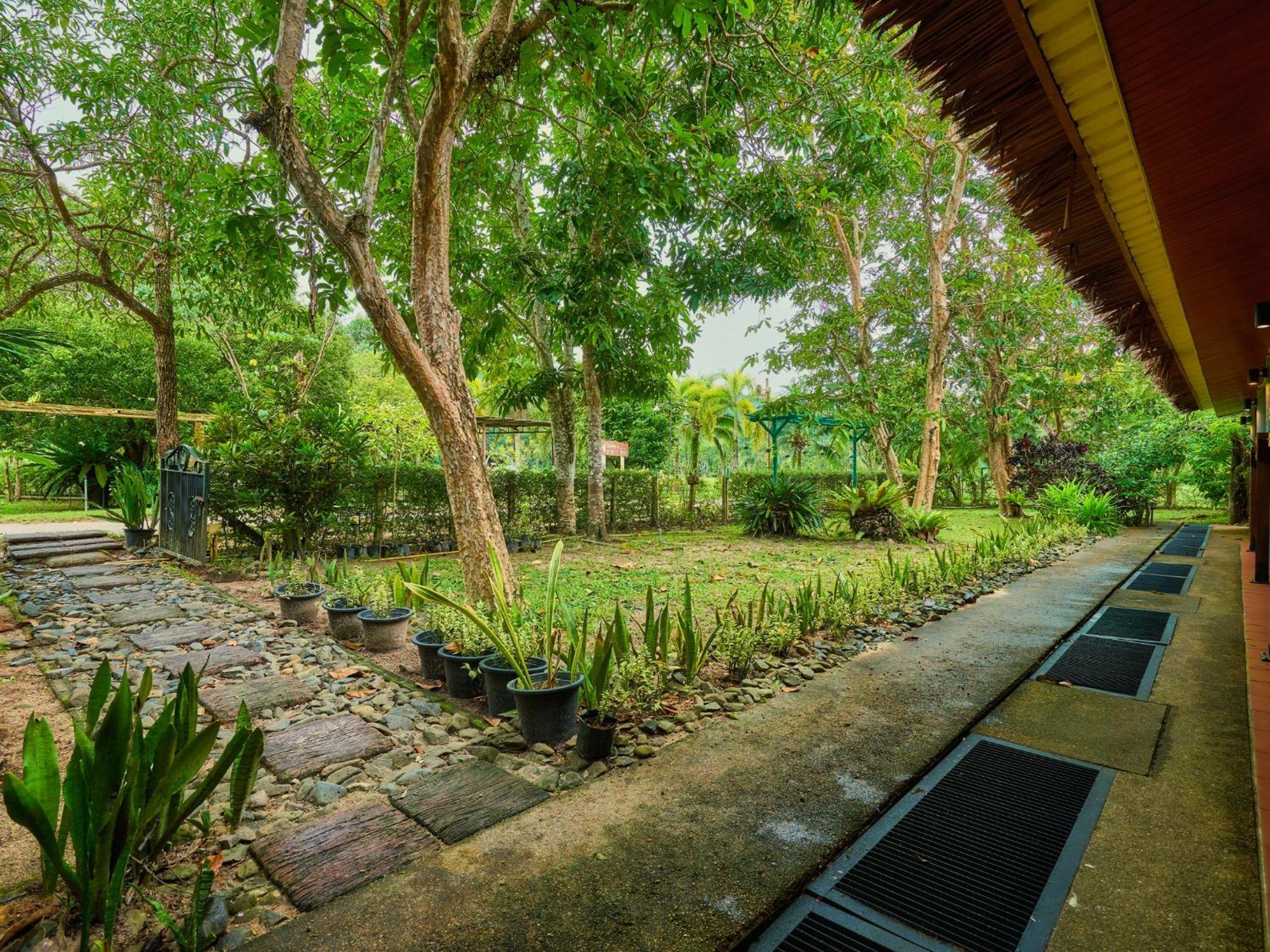 Sawasdee Lagoon Resort Тай-Муанг Экстерьер фото